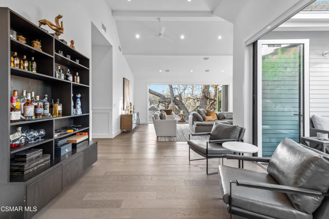 2443 Stafford Road, Westlake Village CA: https://media.crmls.org/mediaz/06c31f6d-b6cb-431b-9f9b-1cfcd386cb2f.jpg