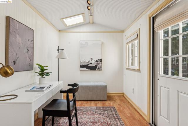 Image 30 of 32 For 2833 Morgan Avenue