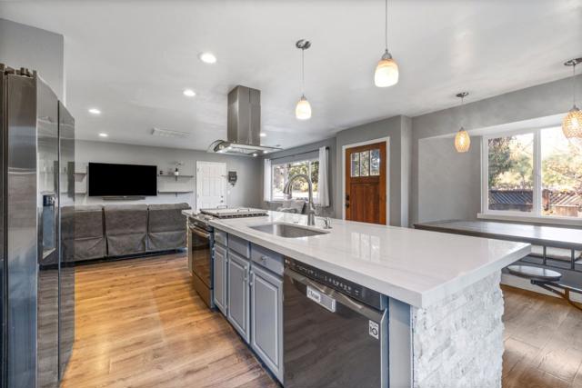 506 Soquel San Jose Road, Soquel CA: https://media.crmls.org/mediaz/06c54528-7f2d-4e47-8e49-a71baed4bdf4.jpg