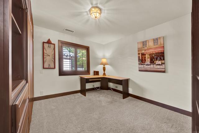 1310 Miracielo Court, San Marcos CA: https://media.crmls.org/mediaz/06c59337-ac7b-4d07-a25c-da9db0db6434.jpg