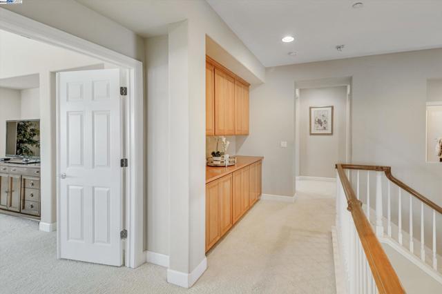 Image 25 of 58 For 2597 Ancona Cir