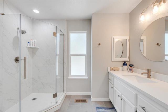 475 Sunrise Road, Copperopolis CA: https://media.crmls.org/mediaz/06c64c75-34ae-44fe-8492-68dba734e8cf.jpg