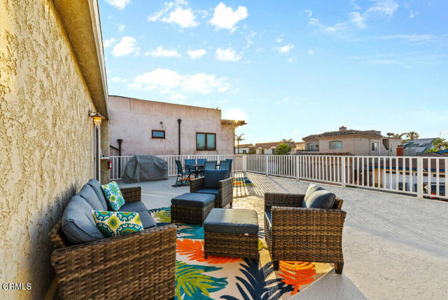 Detail Gallery Image 3 of 31 For 5003 Island View St, Oxnard,  CA 93035 - 3 Beds | 2 Baths