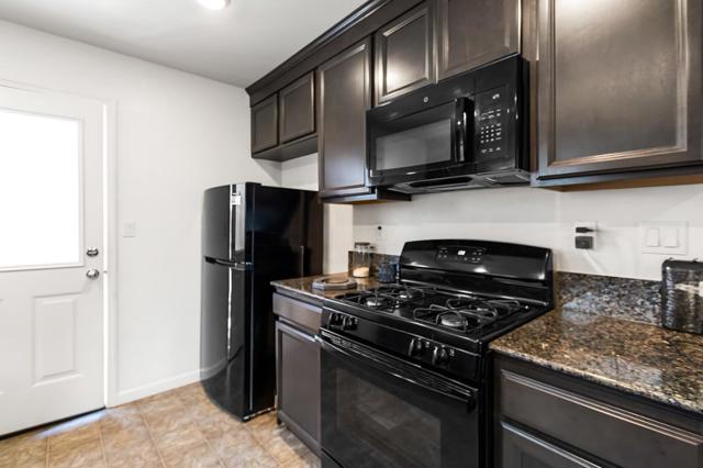 733 Marcelina Court, Merced CA: https://media.crmls.org/mediaz/06c751e3-2f08-4975-815c-0a302b471901.jpg