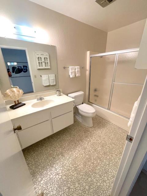 1350 Merrivale West Square, San Jose CA: https://media.crmls.org/mediaz/06c75a00-7089-482d-8e2c-bfa507beb61e.jpg