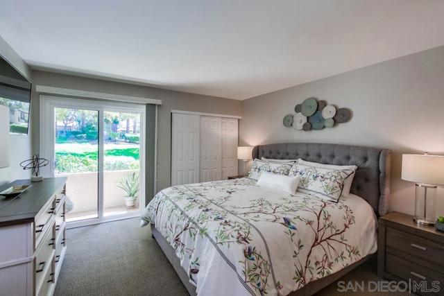 17637 Pomerado Rd, San Diego CA: https://media.crmls.org/mediaz/06c82d94-59e7-4e96-93c6-36a3d69df57f.jpg