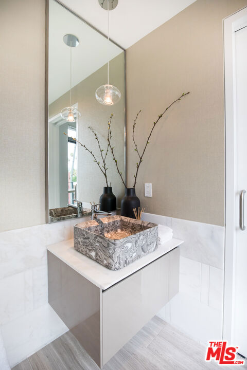8600 Wilshire Boulevard, PH16 photo 14