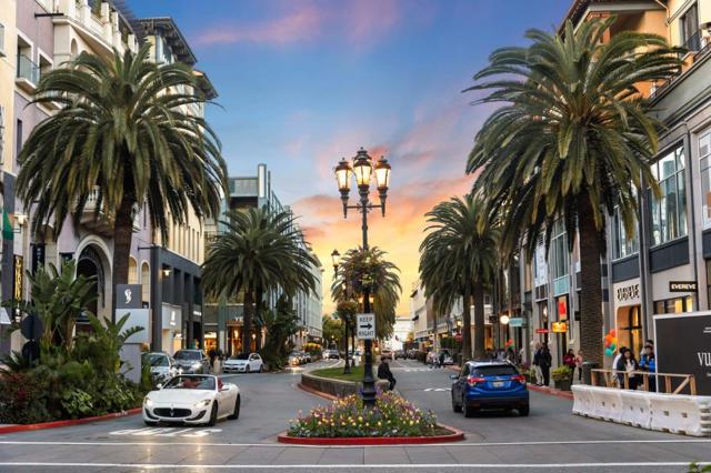 356 Santana Row, San Jose CA: https://media.crmls.org/mediaz/06c87c01-38fd-4a5a-9ff0-aa3820c9161f.jpg