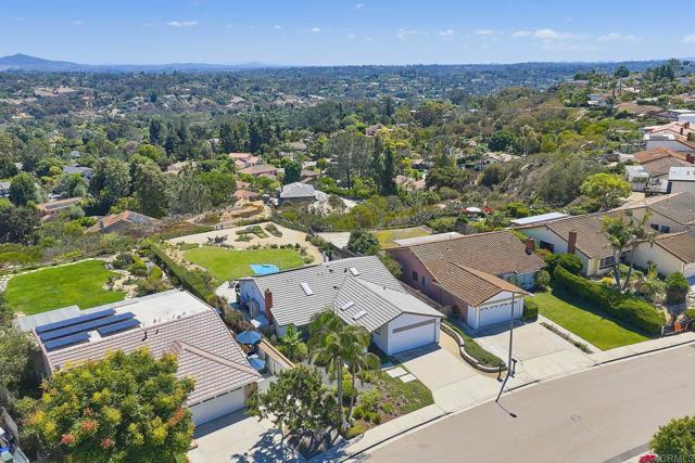 Detail Gallery Image 45 of 61 For 379 Trailview, Encinitas,  CA 92024 - 4 Beds | 2 Baths