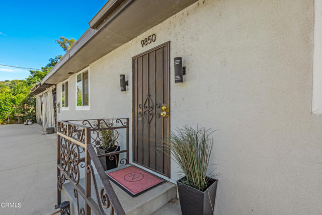Detail Gallery Image 14 of 98 For 9850 Wentworth St, Los Angeles,  CA 91040 - 2 Beds | 2 Baths