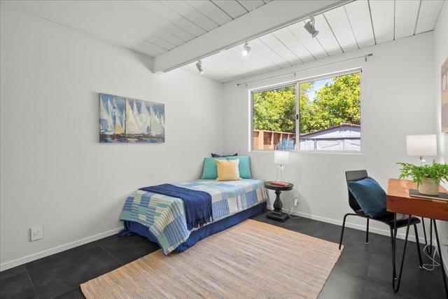 594 W Remington Drive, Sunnyvale CA: https://media.crmls.org/mediaz/06c9c731-1a5b-447a-be2e-740a4b644fbb.jpg