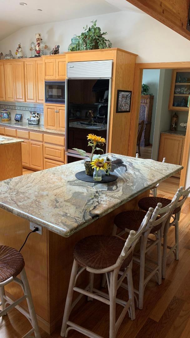 21050 Uvas Road, Morgan Hill CA: https://media.crmls.org/mediaz/06caa342-c3e8-42f3-8982-f89f9cc1477b.jpg
