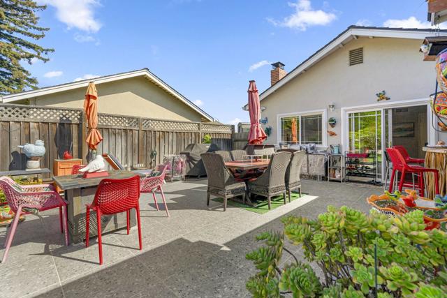 1797 W Campbell Avenue, Campbell CA: https://media.crmls.org/mediaz/06cafd75-42c7-49a5-91ff-baf2de33c6ea.jpg
