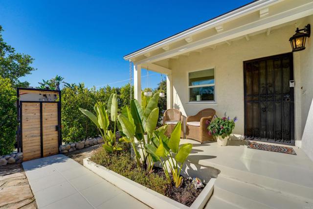 Detail Gallery Image 3 of 39 For 4928 Monroe Ave, San Diego,  CA 92115 - 2 Beds | 2 Baths