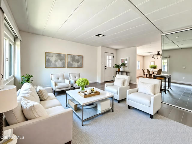 27 Irena Avenue, Camarillo CA: https://media.crmls.org/mediaz/06cd05e0-5fec-40d7-97ff-4193a8fbe407.jpg