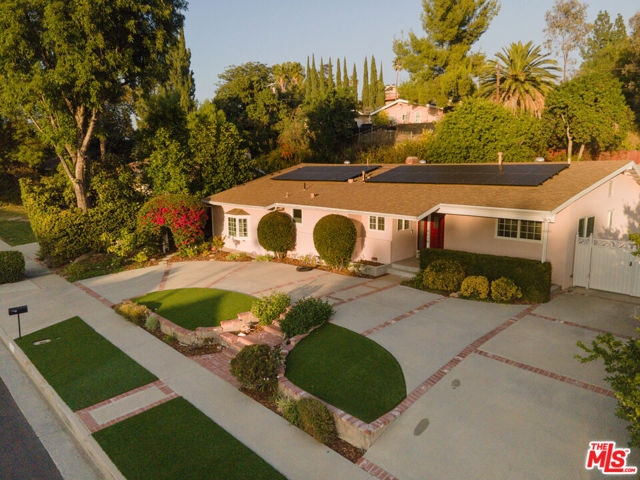 8510 Capistrano Avenue, West Hills CA: https://media.crmls.org/mediaz/06cd10d7-d57c-4c7e-8784-d54a6a103b99.jpg