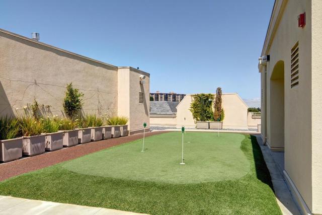 10 CRYSTAL SPRINGS Road, San Mateo CA: https://media.crmls.org/mediaz/06cd223b-8053-4457-be14-60ec9f751f03.jpg