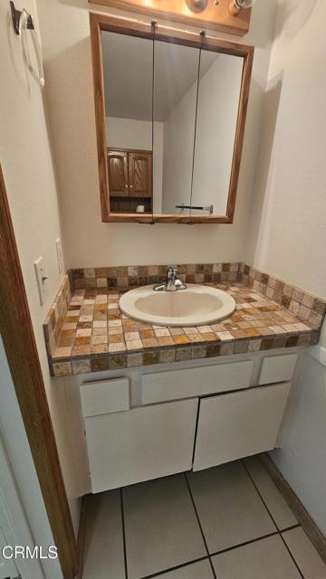 962 Lighthouse Way, Port Hueneme CA: https://media.crmls.org/mediaz/06cd9e61-daf1-409d-8d22-c91ebc4a77c1.jpg