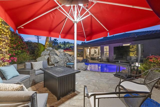 47410 Via Florence, La Quinta CA: https://media.crmls.org/mediaz/06ce6186-4cf2-44cc-8dd5-82a69c26841b.jpg