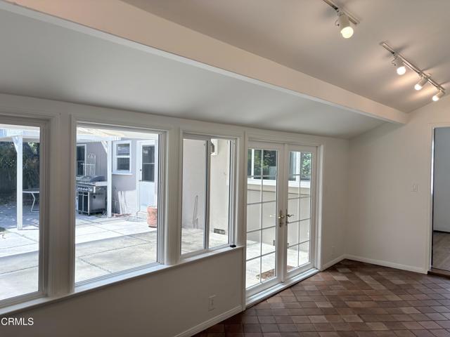 Detail Gallery Image 17 of 32 For 4811 Hill St, La Canada Flintridge,  CA 91011 - 3 Beds | 2 Baths