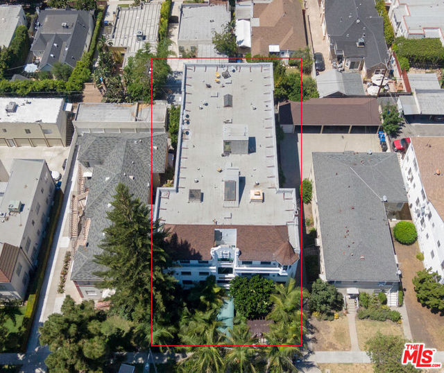 2041 N Vermont Avenue, Los Angeles CA: https://media.crmls.org/mediaz/06cf5b86-0002-45f8-9607-c21c427e1916.jpg