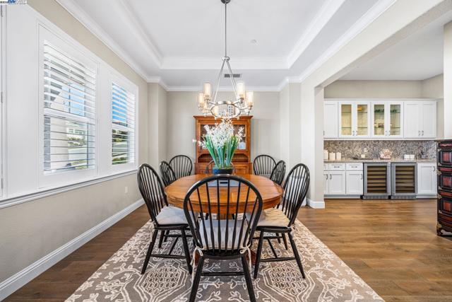 2135 Terra Bella Ct, Livermore CA: https://media.crmls.org/mediaz/06cfa01d-59b7-41ce-91ec-45280b2a2fcb.jpg
