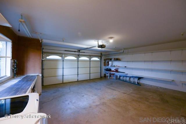 9502 Elm Drive, Descanso CA: https://media.crmls.org/mediaz/06cfec78-2290-4af5-ba21-a31aa9ec4bd7.jpg