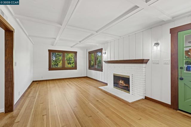 3505 Euclid Ave, Concord CA: https://media.crmls.org/mediaz/06d051dd-bcb4-49c2-b2e9-5e56d2d6e6f3.jpg
