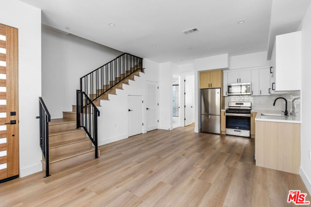 11241 W Morrison Street, North Hollywood CA: https://media.crmls.org/mediaz/06d0881f-d29a-496c-aaee-b2140fd327a9.jpg