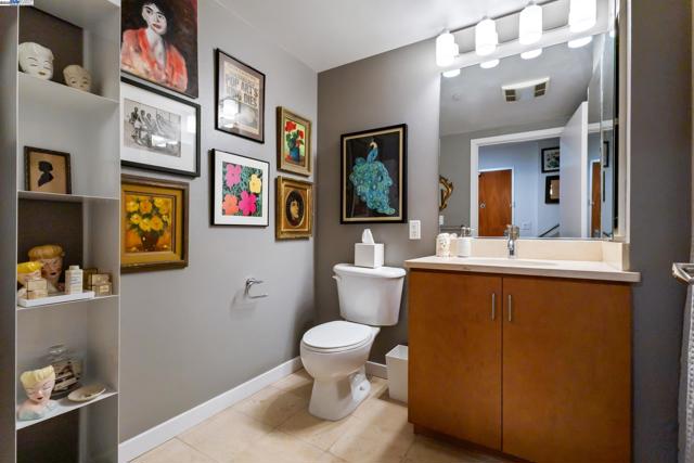 630 Thomas L Berkley Way, Oakland CA: https://media.crmls.org/mediaz/06d32454-6bf0-4ff6-866f-1c2f6643e221.jpg