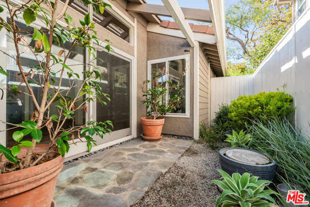 Drew Fenton | 1316 Avenida De Cortez Pacific Palisades CA | MLS: 7452521