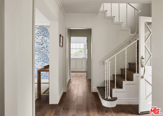 3372 Ley Drive, Los Angeles CA: https://media.crmls.org/mediaz/06d4a346-582a-4ba8-8f32-7848400e18cb.jpg