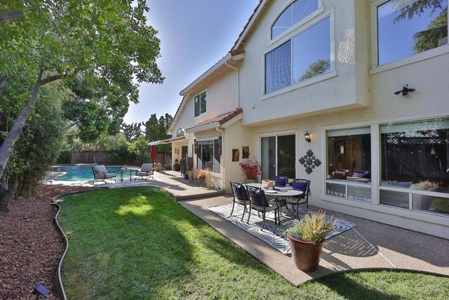 3239 Pinot Blanc Way, San Jose CA: https://media.crmls.org/mediaz/06d4f7ba-f457-4f2a-a227-d8f0790205e5.jpg