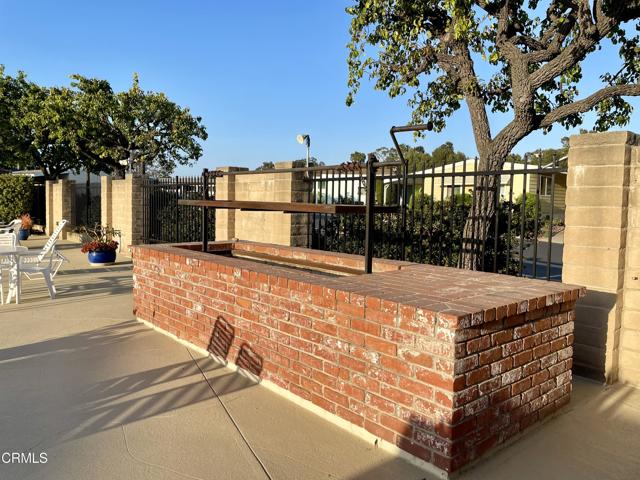 Detail Gallery Image 25 of 28 For 8 Calle Fronte #204,  Camarillo,  CA 93010 - 2 Beds | 2 Baths