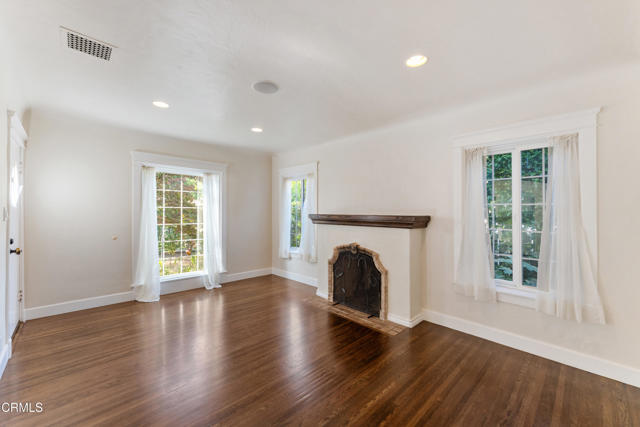 Detail Gallery Image 8 of 43 For 2242 Cooley Pl, Pasadena,  CA 91104 - 3 Beds | 2 Baths