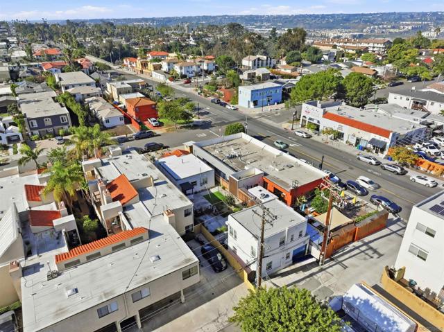 4685 Hamilton Street, San Diego CA: https://media.crmls.org/mediaz/06d5c738-86bb-4ebb-9a37-e25a2fec98f5.jpg