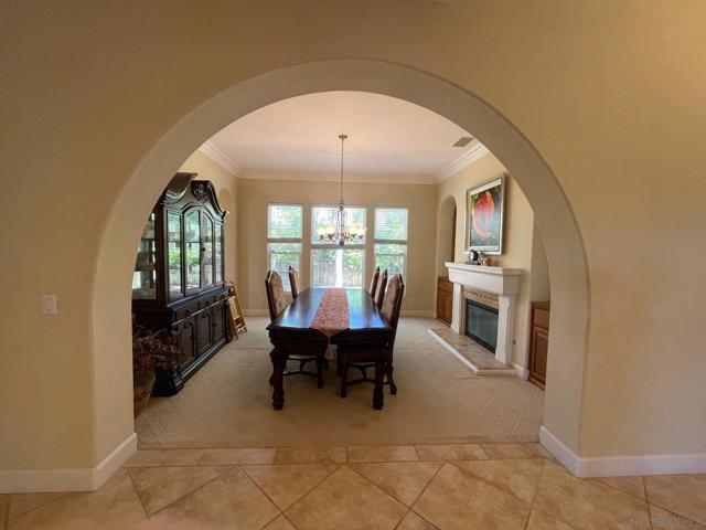 Image 3 of 6 For 4490 Rosecliff