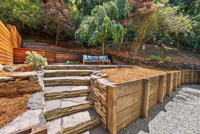 794 Cathedral Drive, Aptos CA: https://media.crmls.org/mediaz/06d65af0-2489-4e19-b6e8-00a3e7d90cf7.jpg
