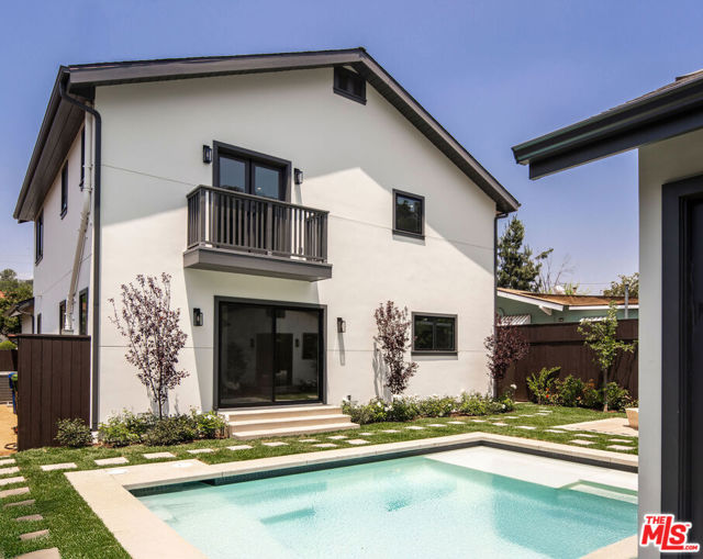 1456 Hepner Avenue, Los Angeles CA: https://media.crmls.org/mediaz/06d65ee6-1350-4d2b-b530-9698147cf598.jpg