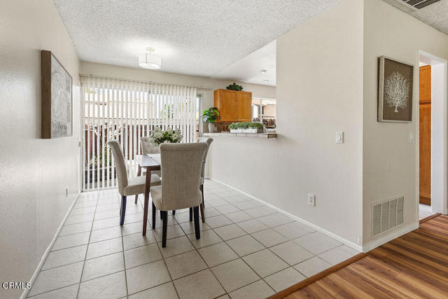 Detail Gallery Image 11 of 32 For 15091 Varsity St #C,  Moorpark,  CA 93021 - 3 Beds | 2/1 Baths