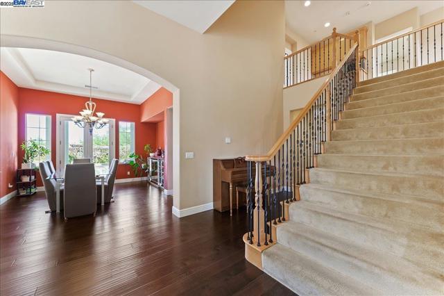 3055 Hastings Way, San Ramon CA: https://media.crmls.org/mediaz/06d88f21-6d1a-4dcc-886a-0e66980c775d.jpg