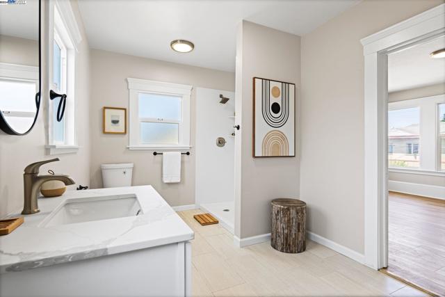 Image 41 of 57 For 551 53rd St  