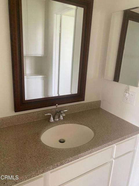 1208 Village 1, Camarillo CA: https://media.crmls.org/mediaz/06d9686b-3bc1-4a39-9c67-ca43390974b1.jpg