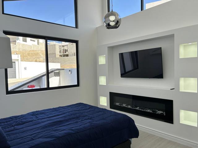 9357 Via del Fresno,  CA: https://media.crmls.org/mediaz/06da85ec-6d30-43a3-a5d2-d024628fd528.jpg