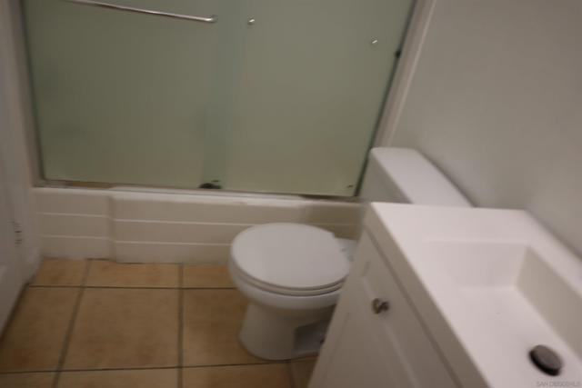 Image 13 of 41 For 3549 Castle Glen Dr  119