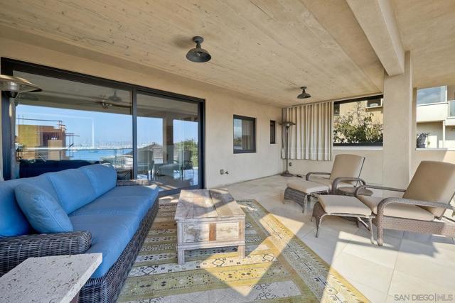 812 San Antonio Pl, San Diego CA: https://media.crmls.org/mediaz/06db3426-3f8f-4059-ab2d-3a080415963b.jpg