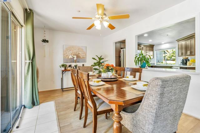385 Kensington Cmn, Livermore CA: https://media.crmls.org/mediaz/06db709a-f064-4c6b-b027-a1faa9f1c6e5.jpg