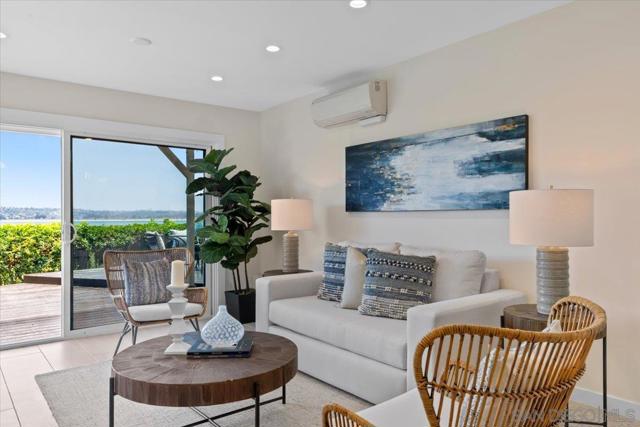 4007 Crown Point Drive, San Diego CA: https://media.crmls.org/mediaz/06db719a-7df5-49b0-93e9-c5fb912f3d1a.jpg