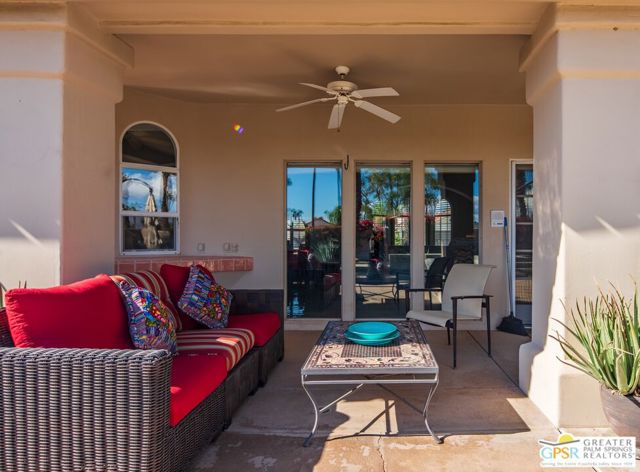 38610 Desert Mirage Drive, Palm Desert CA: https://media.crmls.org/mediaz/06dc595a-bd12-4e23-8c47-167dd1946312.jpg