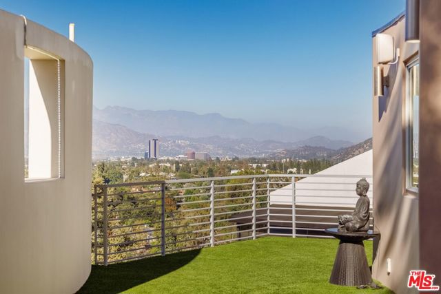 3 Bed Home for Sale in Studio City, California